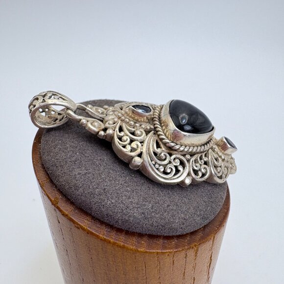 VTG Sterling Silver 925 Black Onyx Bezel Set Scroll Pendant Size 2" Length - Picture 3 of 9